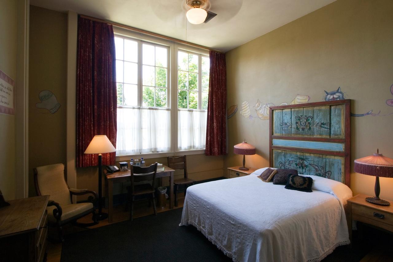 Mcmenamins Kennedy School Hotell Portland Eksteriør bilde